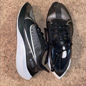 Black Nike Zoom Gravity Running Shoes